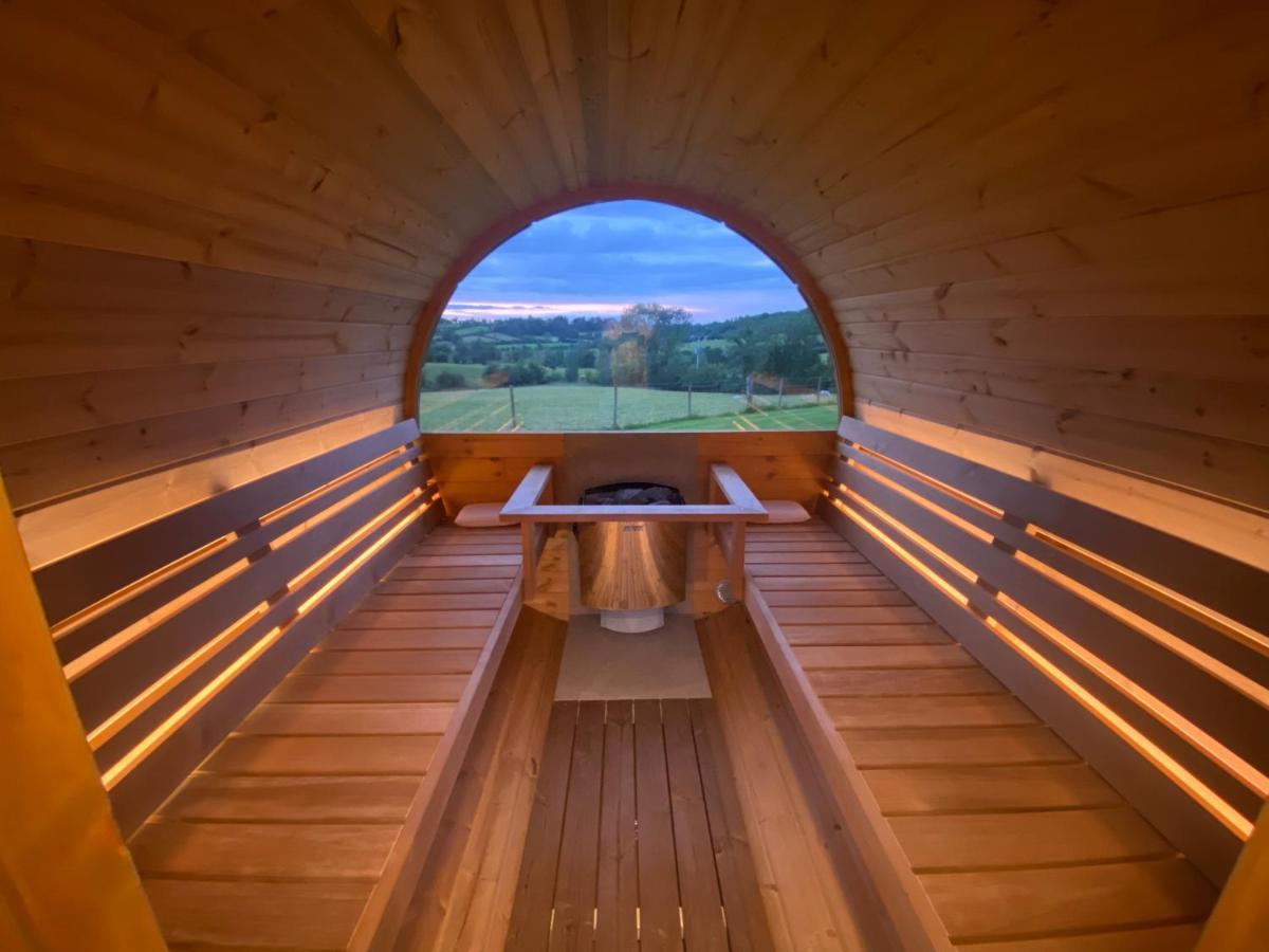 Sleeps 12 Hot Tub Sauna Cinema Pets Welcome 恩尼斯基林 外观 照片